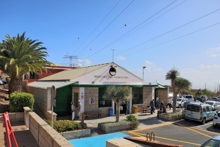 El entorno del mercado del agricultor acoge el evento gastronómico ‘Sabores de Navidad’