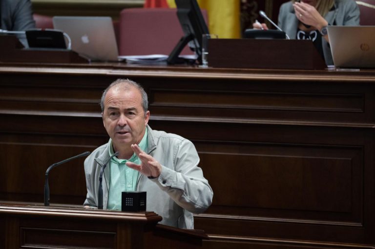 Sí Podemos se opone a que Canarias pague el test sanitario en origen a los turistas