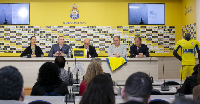 La UD Las Palmas impulsará el conocimiento de la figura de Benito Pérez Galdós en el año del centenario de su fallecimiento