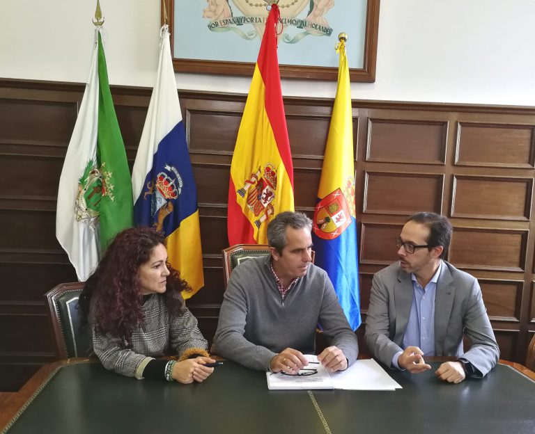 La Ayuda a Domicilio en Santa Brígida llega en un mes a 16 personas más y reduce la lista de espera