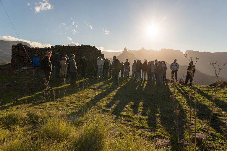 El Cabildo de Gran Canaria organiza una visita a la Mesa de Acusa para contemplar la salida del sol en el solsticio de invierno