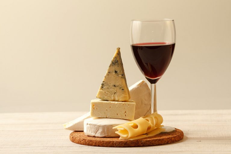 Queso y vino: consejos para un maridaje perfecto