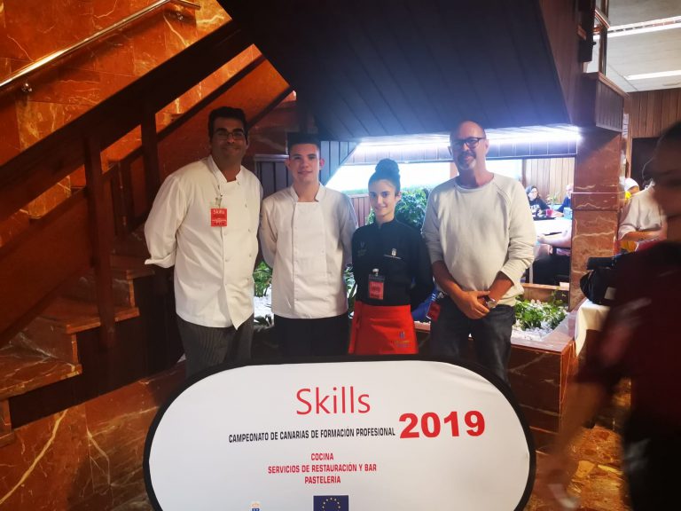 Dos alumnas de Hecansa se clasifican en el ‘Campeonato de Canarias de FP’ en las modalidades de Hostelería y Turismo