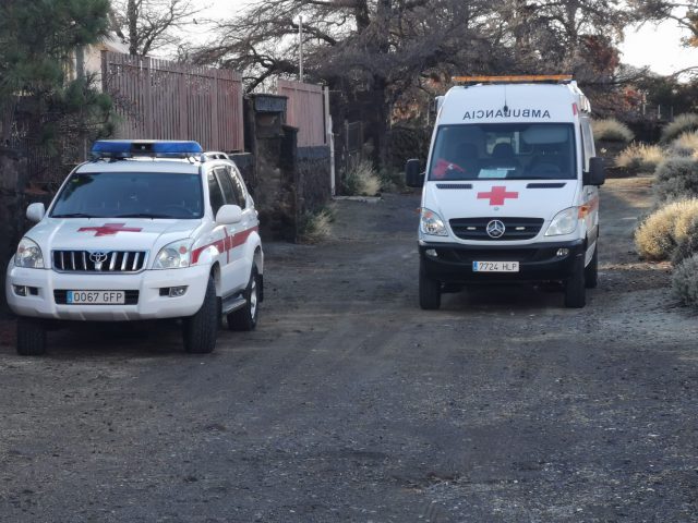El director insular de Seguridad visita la dotación de Cruz Roja en el Parque Nacional del Teide 1 cruzrojateide2