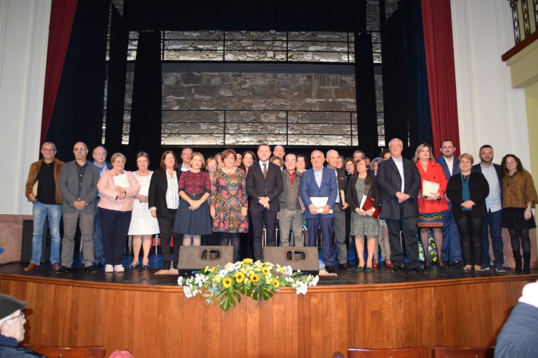 Gáldar rinde tributo y se enorgullece de la labor educativa de sus maestros jubilados