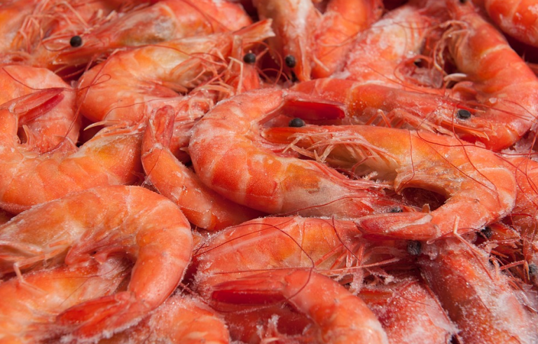 Sanidad desaconseja chupar las cabezas de las gambas, cigalas y carabineros