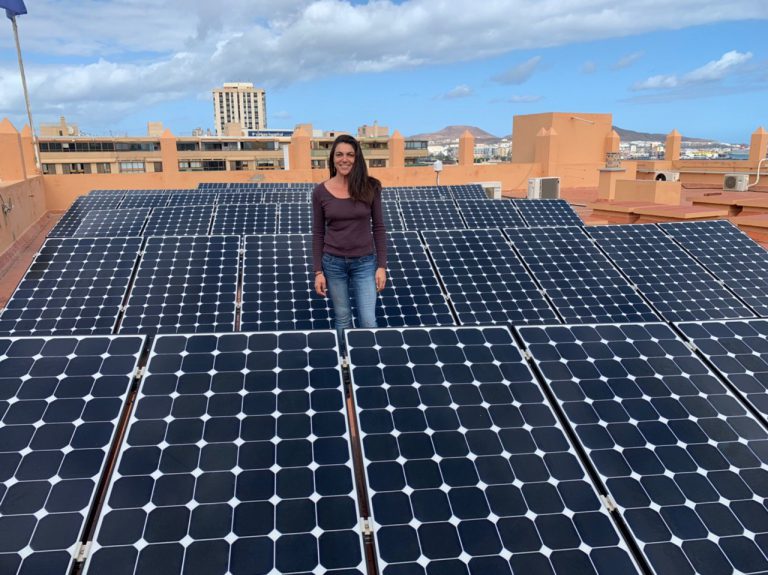 El Ayuntamiento reduce cerca de 8 toneladas de emisión de CO2 en un año gracias a la instalación fotovoltaica del edificio Metropol