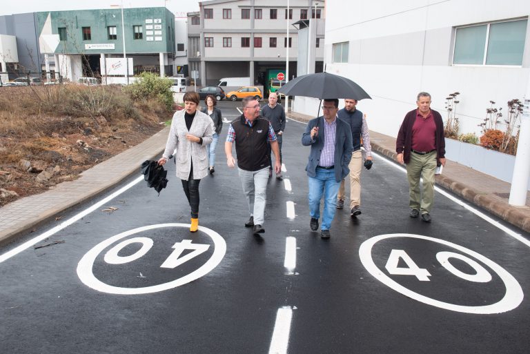 El Polígono Montaña Blanca de Arucas estrenará en enero una red para fibra óptica financiada con 95.000 euros del Cabildo