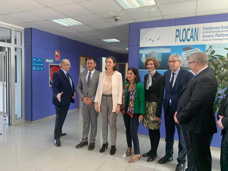 Héctor Suárez visita junto a la ministra de Industria y Turismo las instalaciones de la PLOCAN