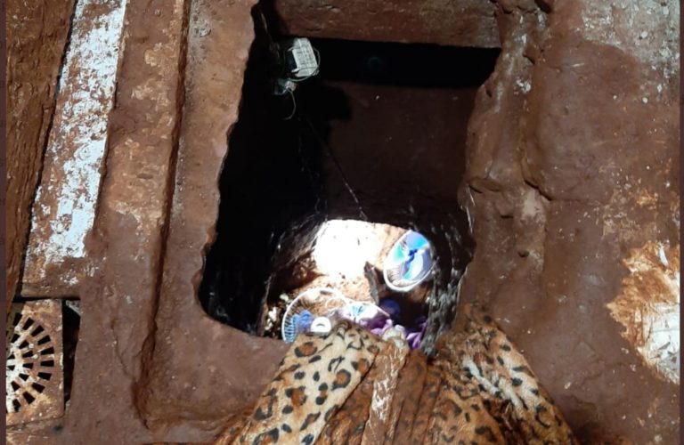 Más de 70 presos huyen por un túnel excavado en una prisión