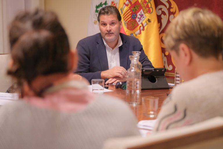 El Ayuntamiento de Santa Cruz trabaja en mejorar la fluidez del tráfico y la conexión de los barrios con nuevos intercambiadores para la ciudad