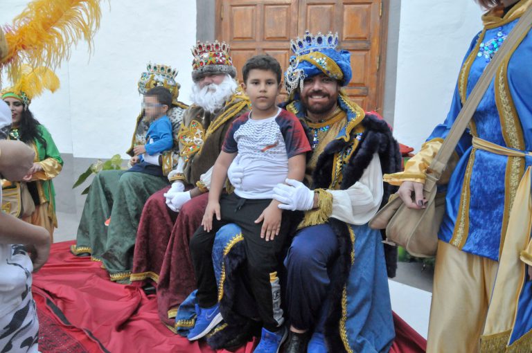 El Risco, El Valle y Agaete dan su bienvenida a Sus Majestades los Reyes Magos de Oriente