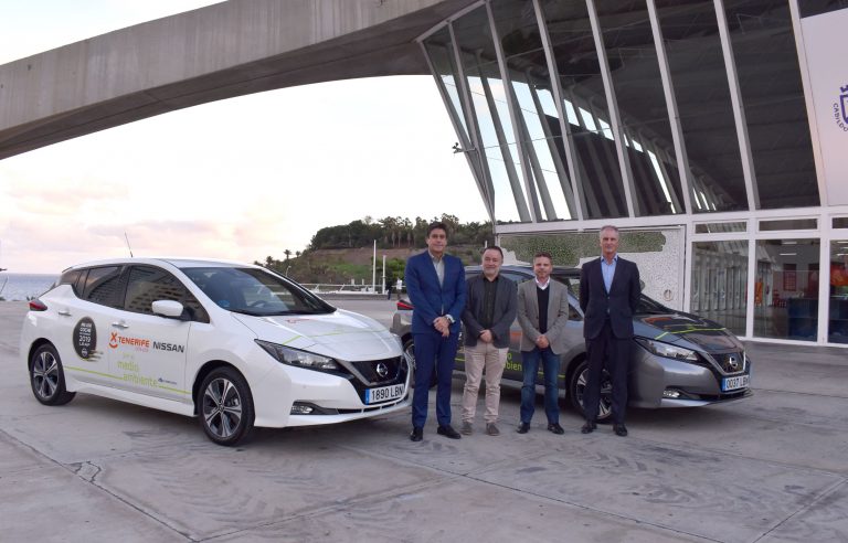 Turismo de Tenerife incorpora dos vehículos eléctricos a su programa sostenible