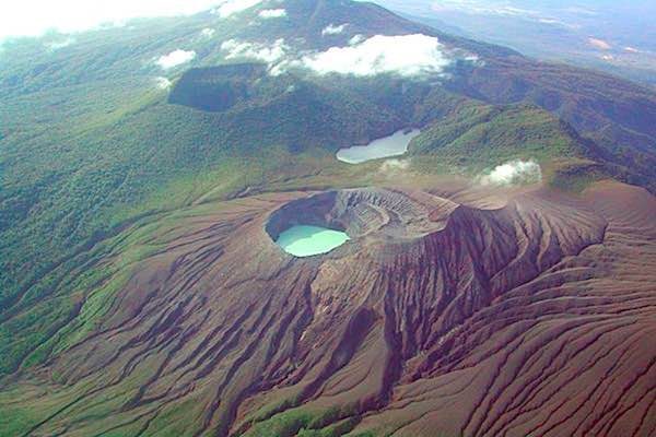 El Cabildo de Tenerife mejora la vigilancia sísmica de volcanes en Canarias y América 3 Qué es un volcán