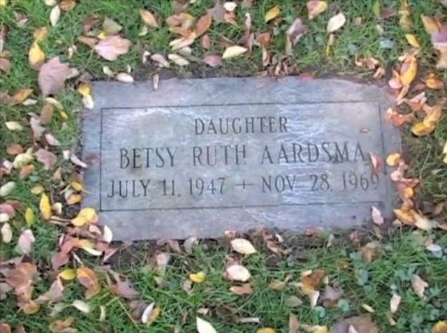 Una estudiante muere apuñalada en la biblioteca de la universidad: el caso de Betsy Aardsma 17 96EFD03D 64DD 4A68 981F 1DDBDEDAFE73