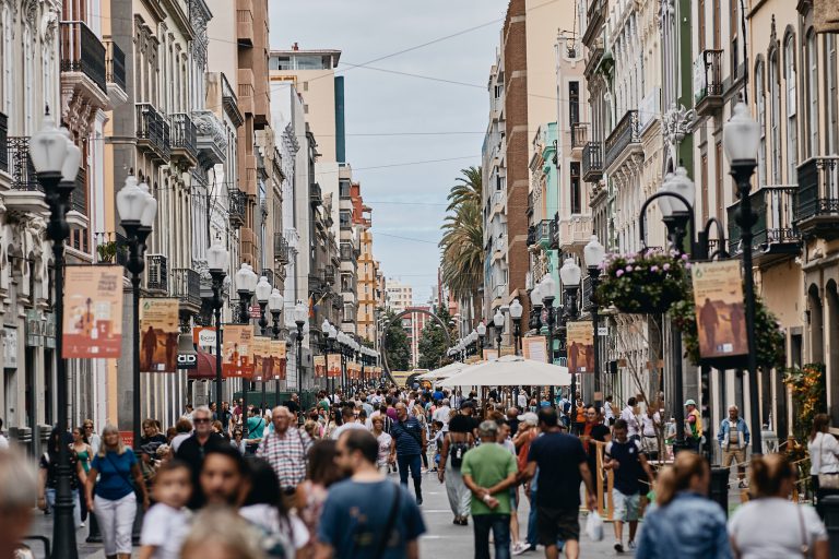 Triana acoge el I Foro Atlántico Medio de Cascos Históricos y Zonas Comerciales Abiertas