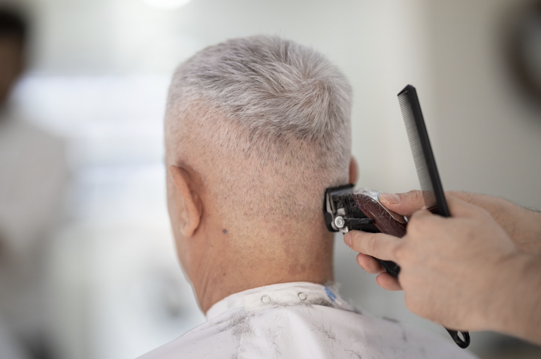 Un peluquero muere cercenado y devorado por un hombre al conoció a través de Grindr