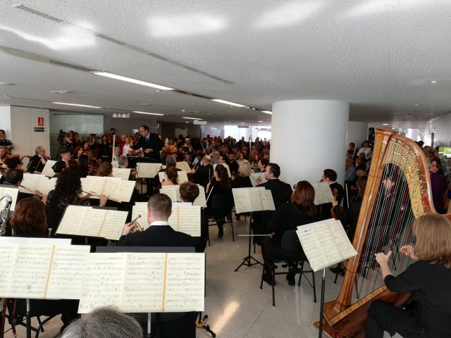 La Orquesta Sinfónica de Tenerife ofrece su tradicional concierto a pacientes, usuarios y personal sanitario del HUC 19 Concierto de la OST en el HUC2