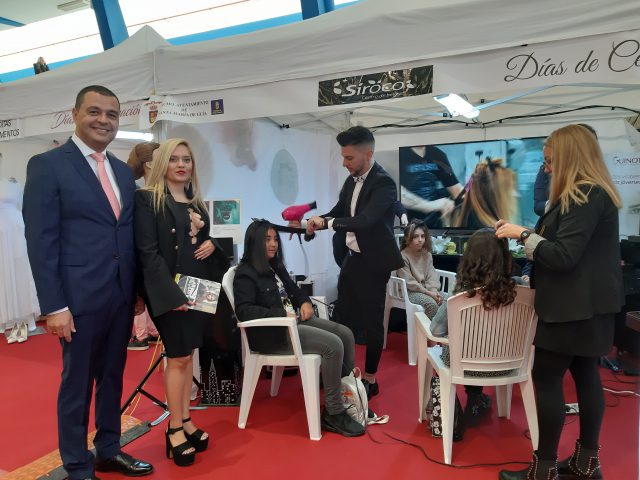 La Feria ‘Días de Celebración’ se convierte en el mejor escaparate para las empresas que organizan eventos, bodas y comuniones 1 El alcalde de Santa María de Guía Pedro Rodríguez visitó la sexta Feria