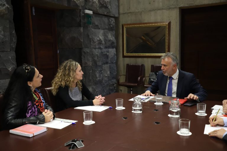 El presidente de Canarias se reúne con los principales responsables en las Islas de Cruz Roja Española y de Proyecto Hombre