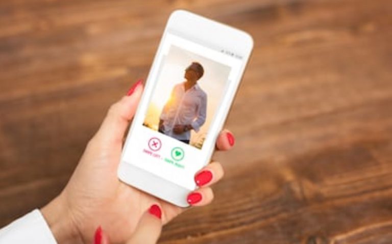 Tinder incluirá un botón de pánico, una verificación de perfil y otras medidas de seguridad