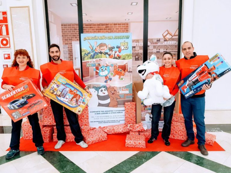 Miles de regalos llenos de ilusión gracias a la solidaridad