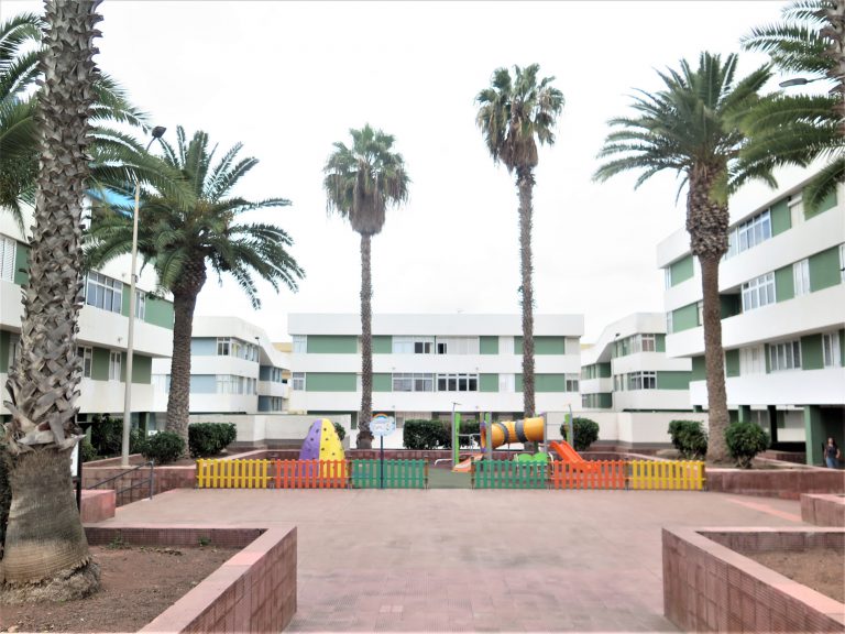 El Gobierno de Canarias y el Ayuntamiento de Arrecife sellan un convenio para edificar 200 viviendas públicas en el barrio de Maneje de la capital lanzaroteña