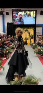 Xayo desfiló con vestido de Pedro Palma