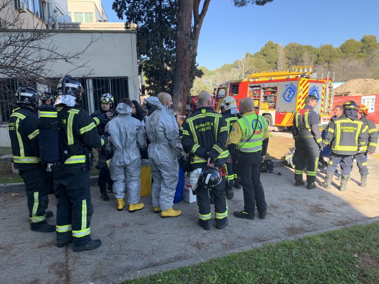 Desalojada la Facultad de Ciencias de la Autónoma por una mezcla accidental de ácidos
