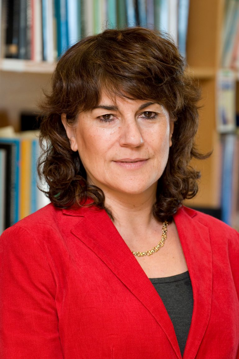 La catedrática de la ULPGC Beatriz González López-Valcárcel, nueva académica de la Real Academia Galega de Ciencias