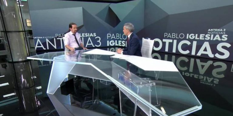 Iglesias dice ahora que Dolores Delgado demostró “compromiso en la lucha contra las cloacas”