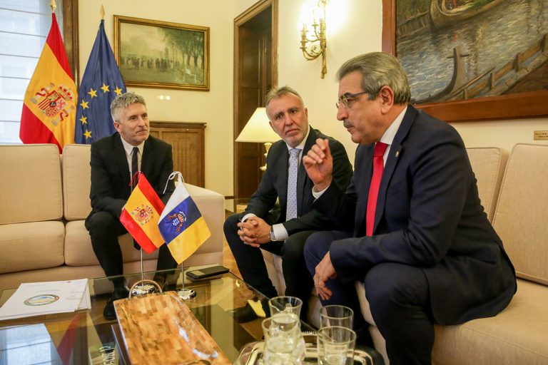 El presidente de Canarias se cita en Madrid con el ministro del Interior en funciones para preparar la reunión técnica del día 8 de enero