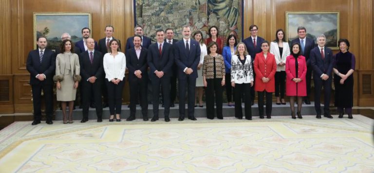 Consejo de Ministros: el primer Gobierno de coalición de la democracia aprueba hoy sus primeras medidas