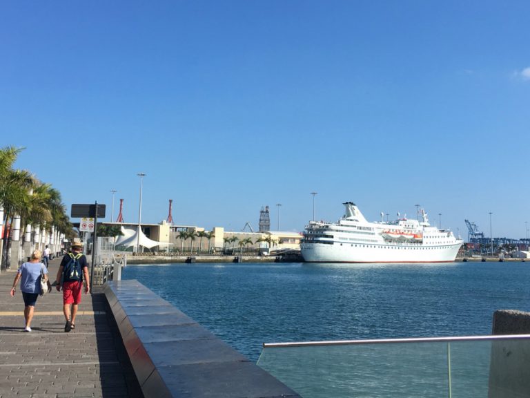 Los cruceros mantienen en enero su fidelidad a la capital grancanaria