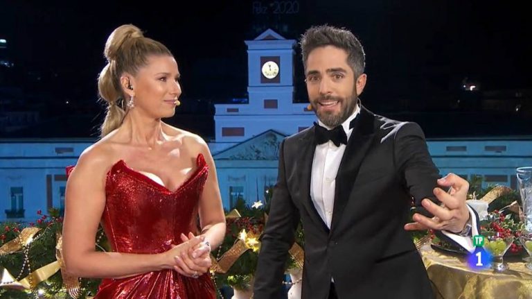 El bonito mensaje de Roberto Leal en las Campanadas tras la reciente muerte de su padre