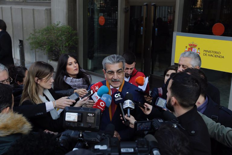 Canarias reclama más recursos para fortalecer los servicios públicos e impulsar las infraestructuras