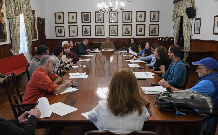 El Ayuntamiento tendrá en cuenta las demandas de los comerciantes en el nuevo proyecto del Mercado Municipal