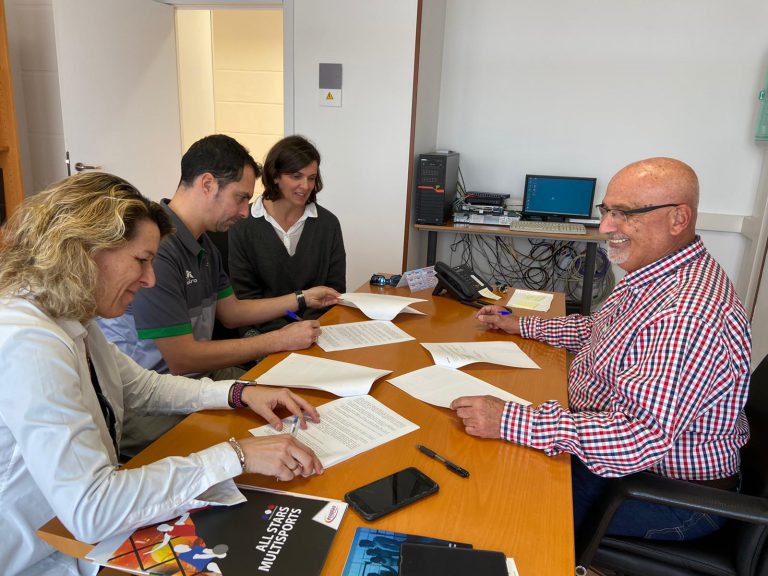 El Club Baloncesto Santa Brígida podrá usar el Pabellón cubierto del IES Santa Brígida en competiciones