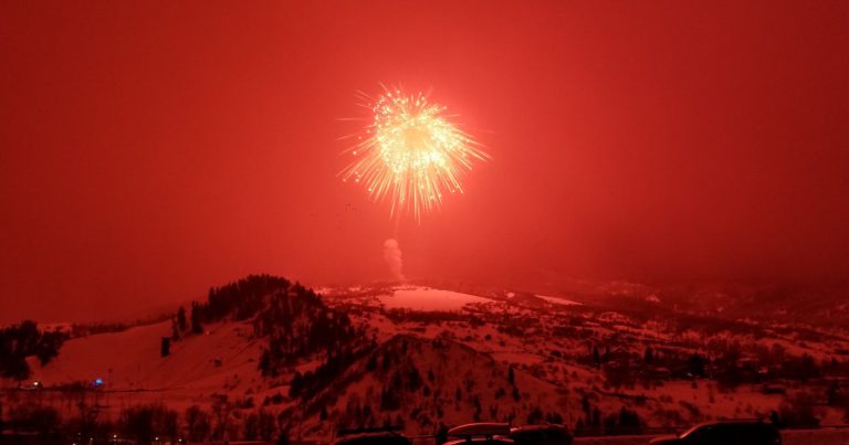 Un fuego artificial ilumina el cielo de Colorado y bate un récord Guinness