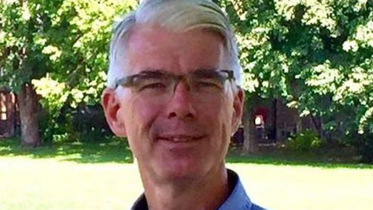 Un canadiense quema su fortuna para no dejarle nada a su ex