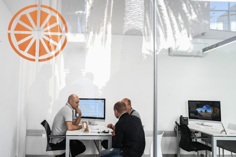 La Gerencia de Urbanismo desarrolla un proyecto piloto de teletrabajo que mejora el rendimiento profesional