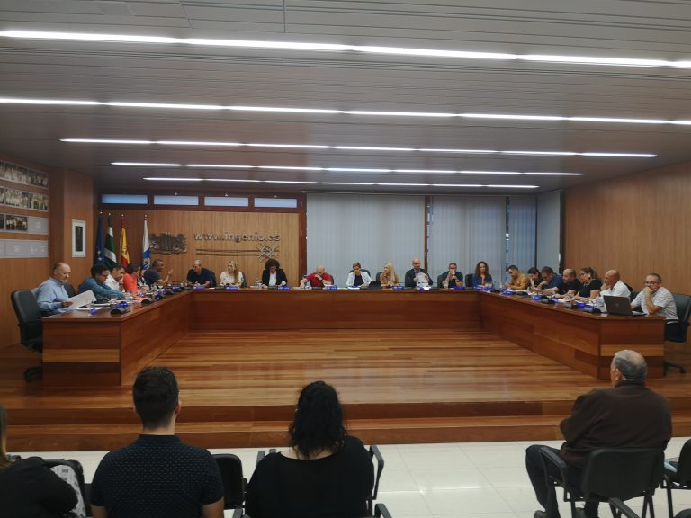 El Pleno aprueba la recuperación del horario de 35 horas semanales para el personal del Ayuntamiento 