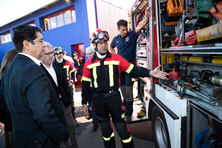 El Cabildo invierte tres millones en nuevo equipamiento para Bomberos de Tenerife