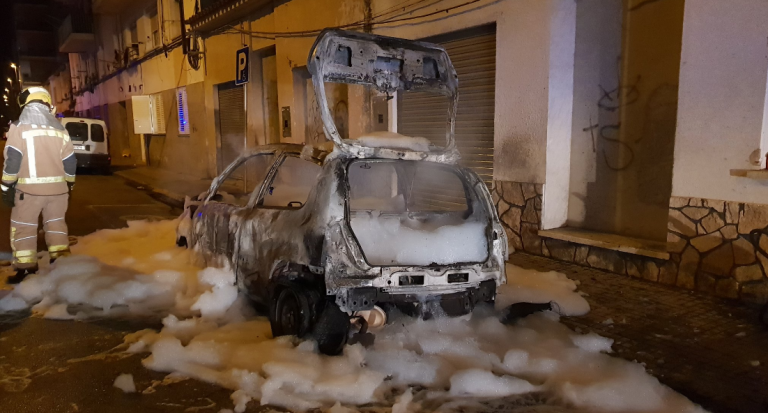 Queman el coche del concejal de Vox en Gerona