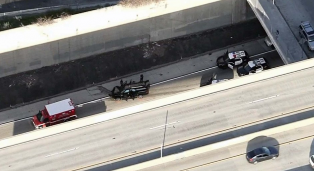 Roba un coche fúnebre con el difunto dentro 2 coche2