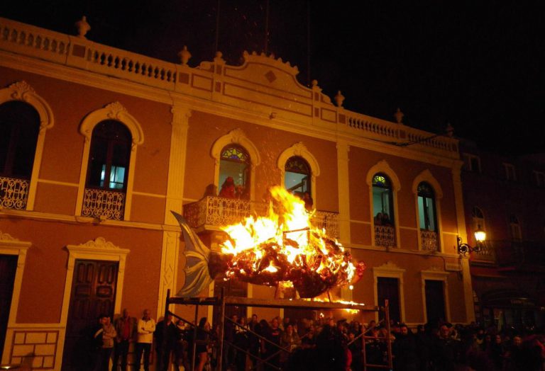 El Entierro de la Sardina pone fin este viernes al Carnaval de los “Cuentos y Fábulas” en Gáldar
