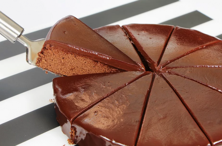 La Policía investiga un pastel de marihuana servido en una fiesta escolar