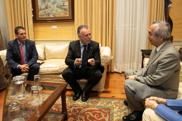 ÁVT EMBAJADOR JAPÓN 1