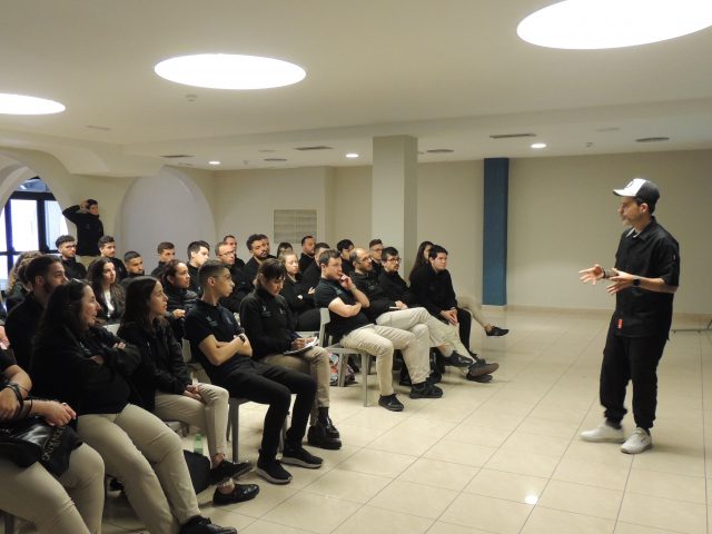 03032020Juan Llorca en el hotel Escuela Santa Brígida