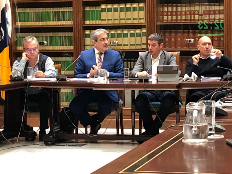 Rodríguez advierte de que no habrá retrocesos en la defensa del fuero canario en Madrid o Bruselas